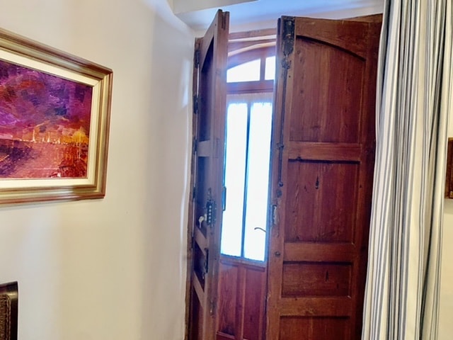 Image No.9-5 Bed Townhouse for sale