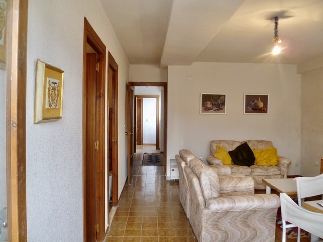 Image No.9-3 Bed Apartment for sale