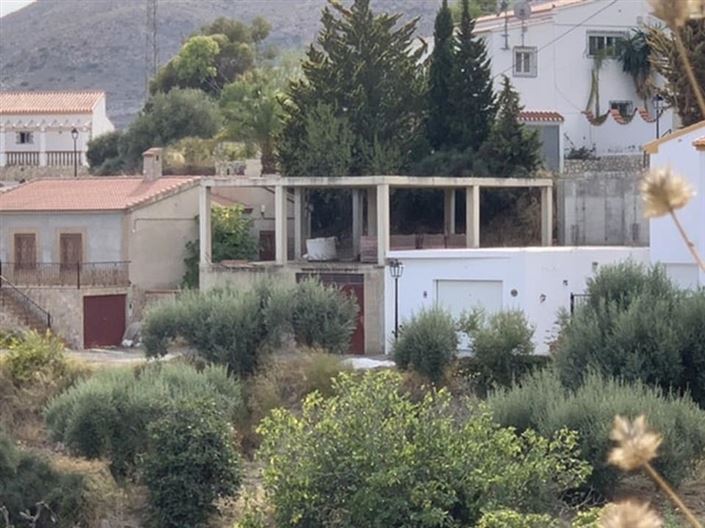 Image No.6-4 Bed Country House for sale