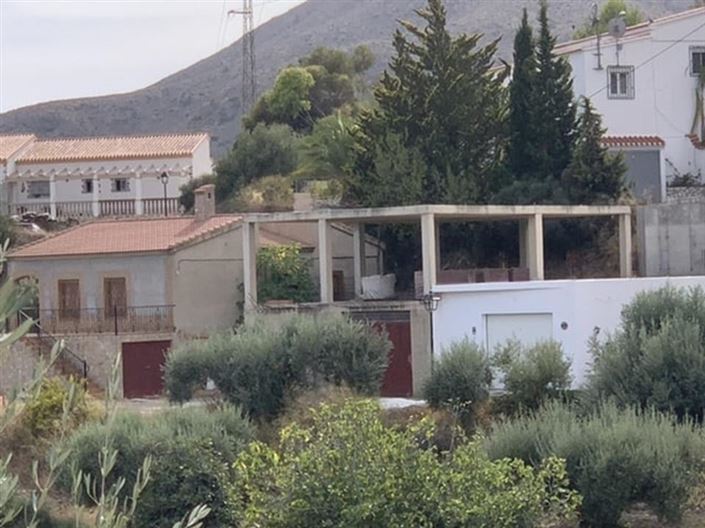 Image No.7-4 Bed Country House for sale