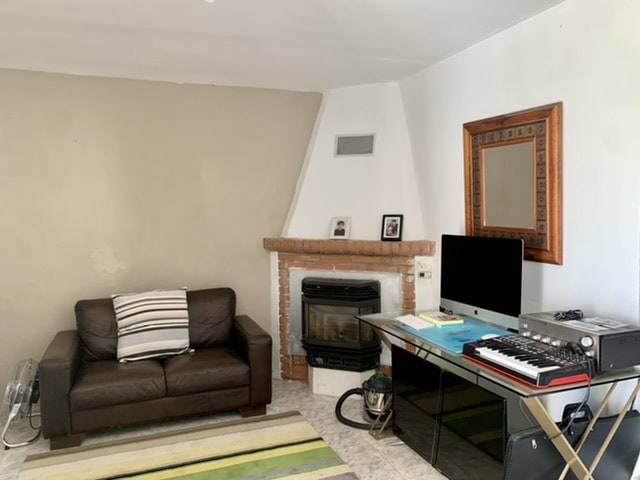 Image No.10-2 Bed Village House for sale