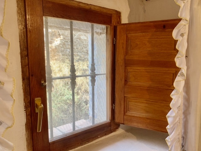 Image No.14-4 Bed Country House for sale