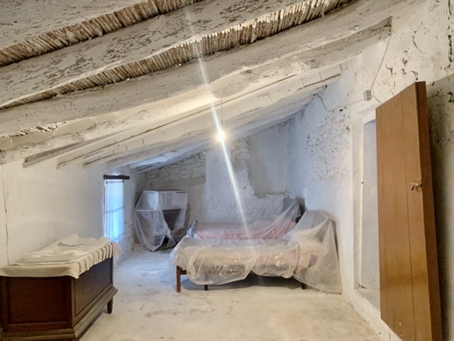 Image No.22-4 Bed Country House for sale