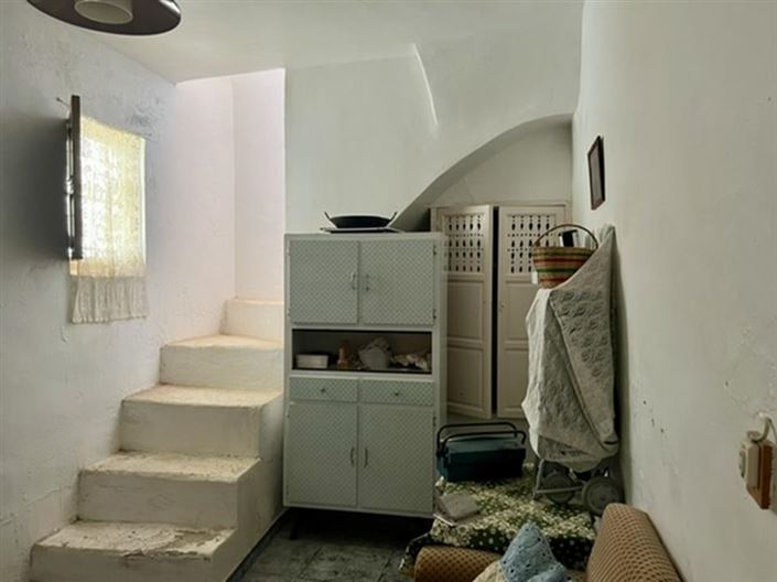 Image No.22-5 Bed Townhouse for sale