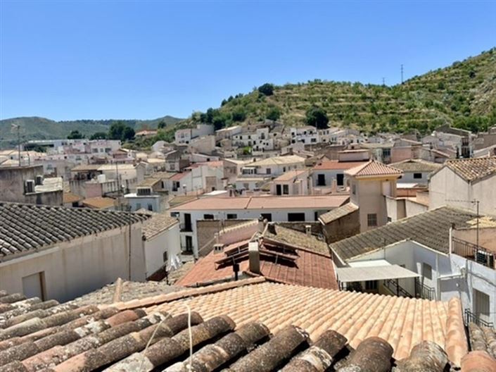 Image No.24-5 Bed Townhouse for sale