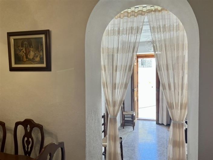 Image No.5-5 Bed Townhouse for sale