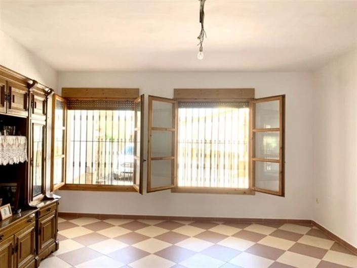 Image No.19-5 Bed Villa for sale