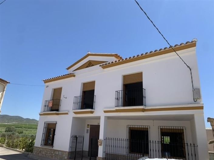 Image No.3-5 Bed Villa for sale
