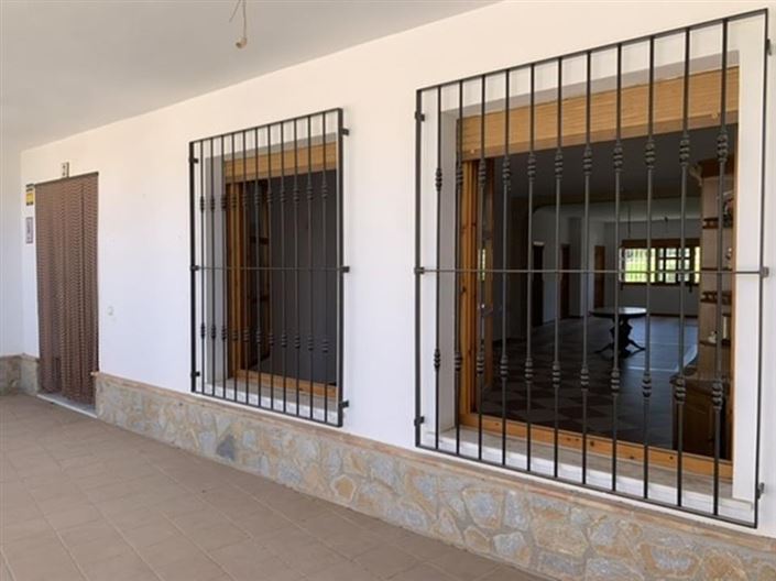 Image No.6-5 Bed Villa for sale