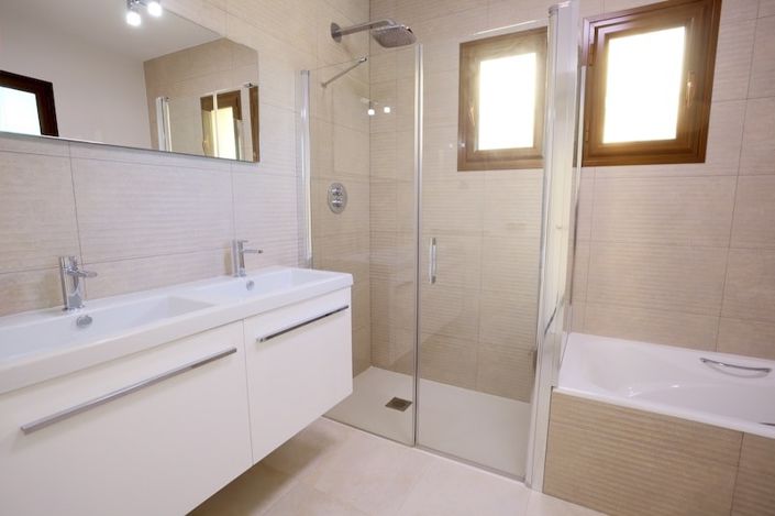 Image No.7-3 Bed Villa for sale