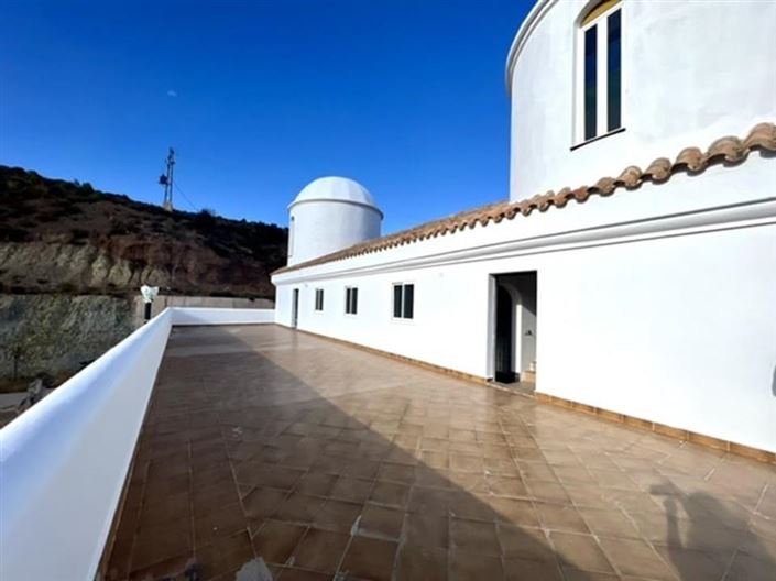 Image No.21-6 Bed Country House for sale