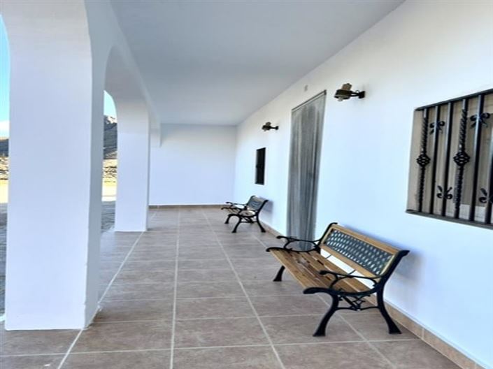 Image No.8-6 Bed Country House for sale