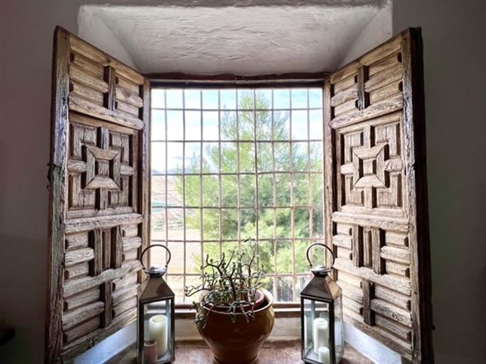 Image No.21-7 Bed Country House for sale