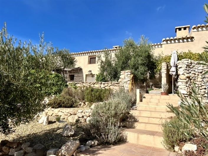 Image No.11-7 Bed Country House for sale