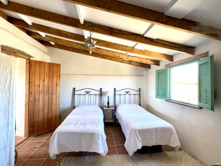 Image No.40-5 Bed Cortijo for sale