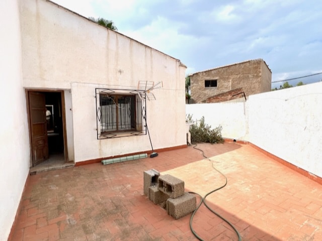 Image No.19-5 Bed Townhouse for sale