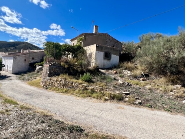 Image No.13-4 Bed Country House for sale