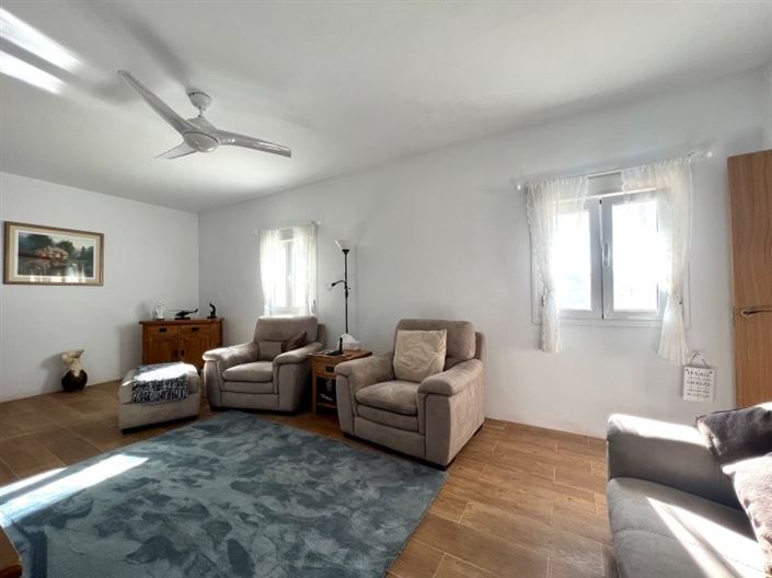 Image No.17-4 Bed Country House for sale