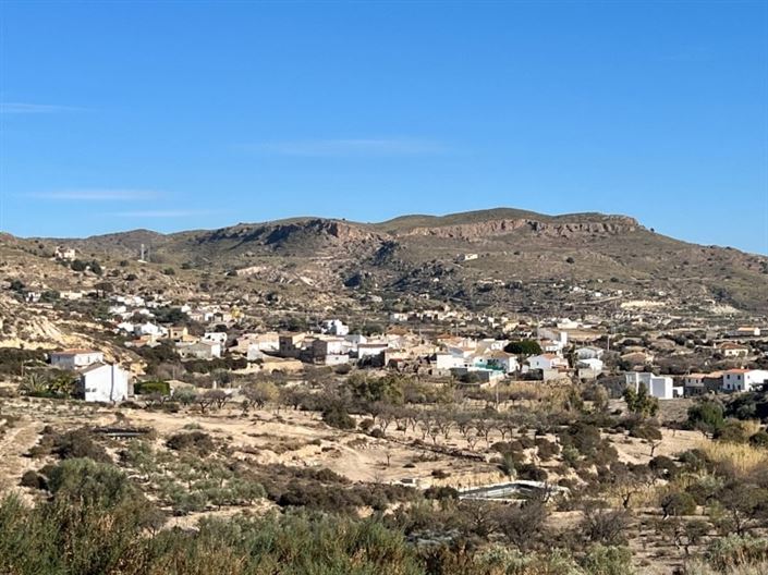 Image No.51-4 Bed Country House for sale