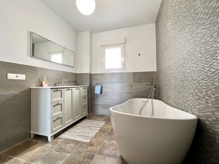 Image No.7-4 Bed Country House for sale