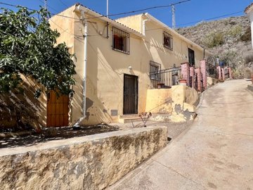 4 Bed Village House for sale