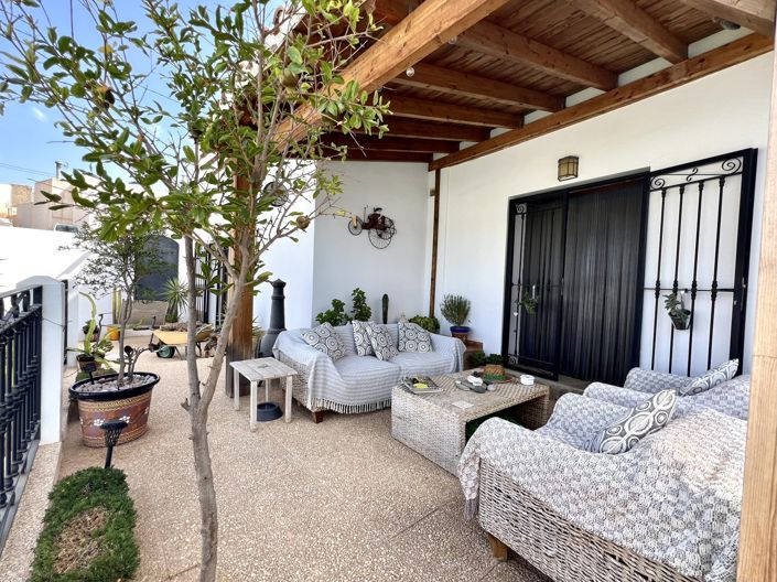 Image No.24-5 Bed Townhouse for sale