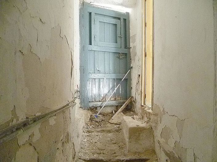 Image No.15-7 Bed Village House for sale