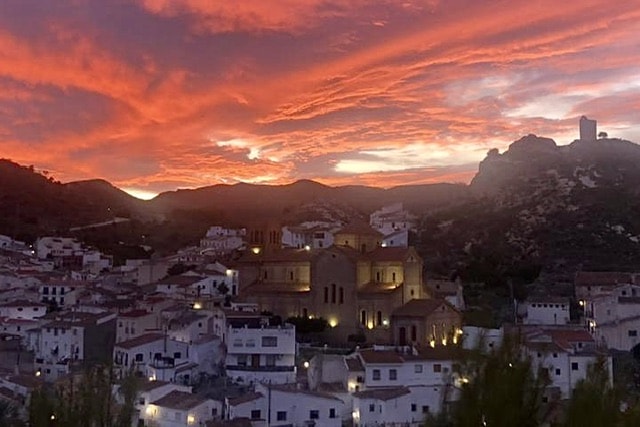 Image No.39-7 Bed Village House for sale