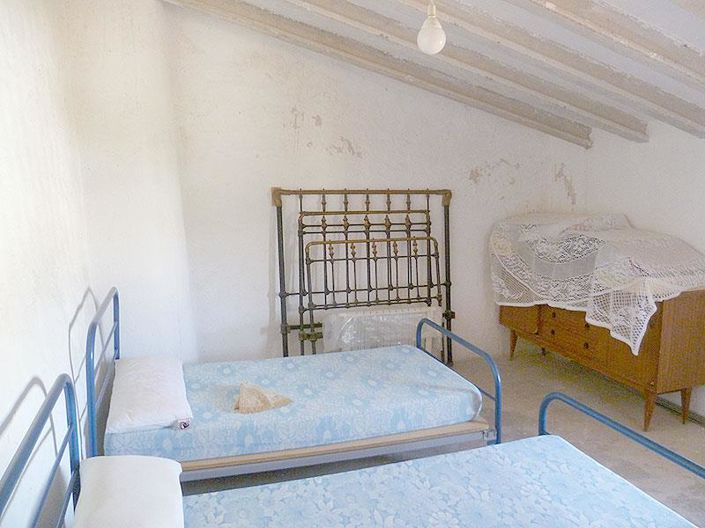 Image No.10-5 Bed Country House for sale