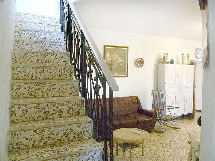 Image No.15-5 Bed Country House for sale