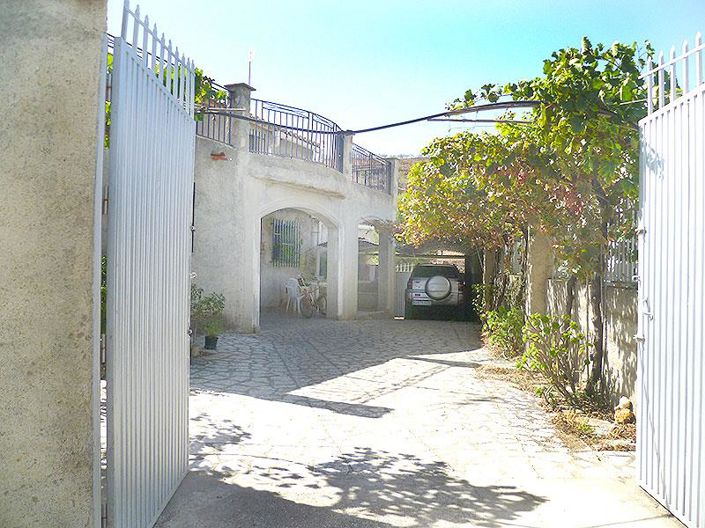 Image No.2-5 Bed Country House for sale