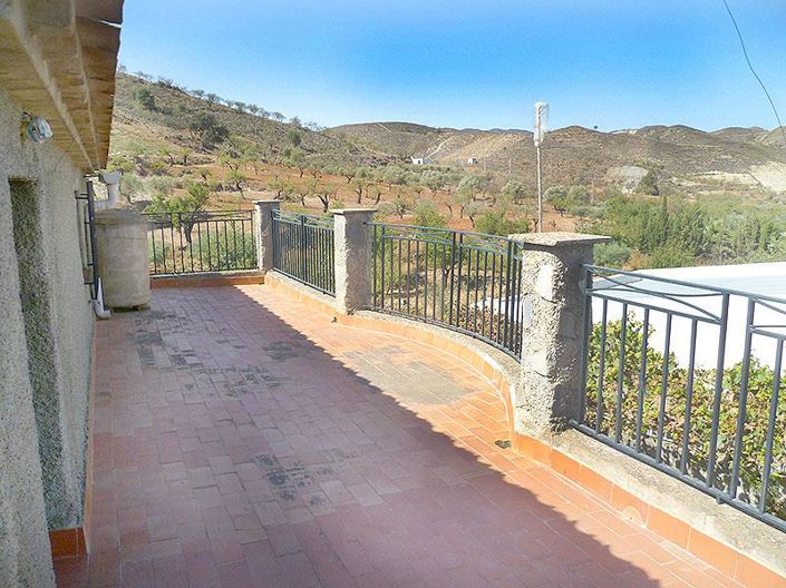 Image No.7-5 Bed Country House for sale