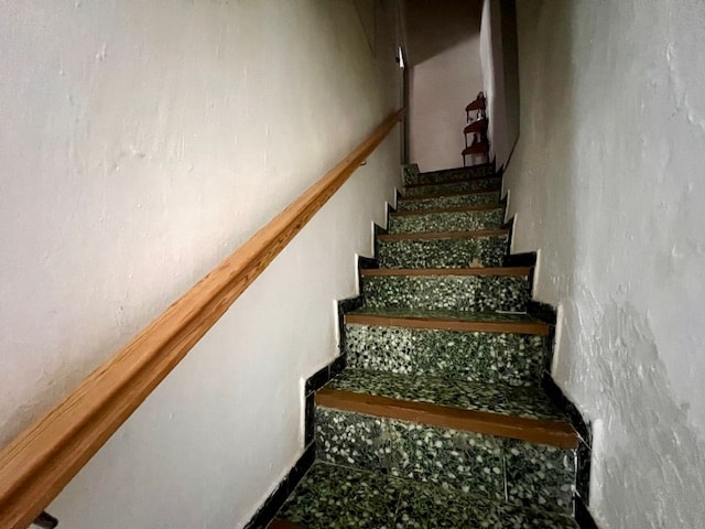 Image No.16-4 Bed Village House for sale