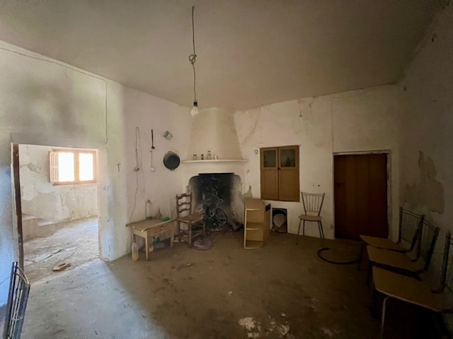 Image No.19-5 Bed House for sale