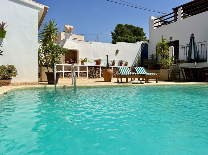 Image No.20-5 Bed Townhouse for sale