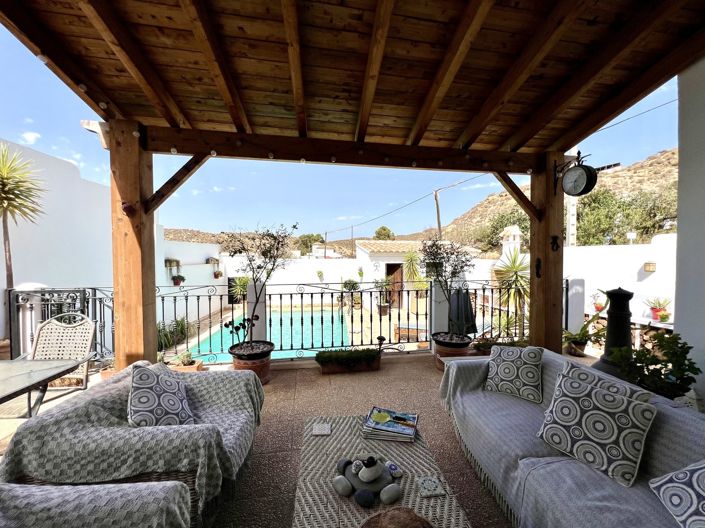 Image No.24-5 Bed Townhouse for sale