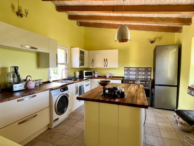 Image No.16-2 Bed Country House for sale