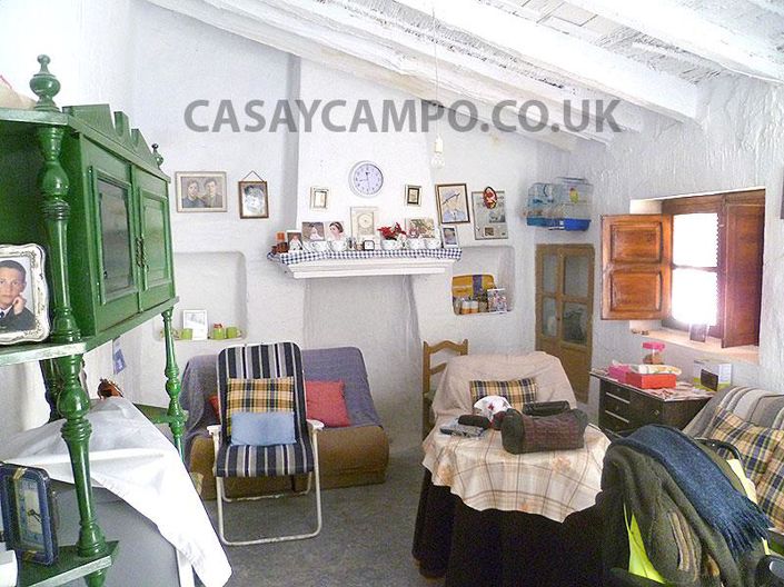 Image No.4-1 Bed Village House for sale