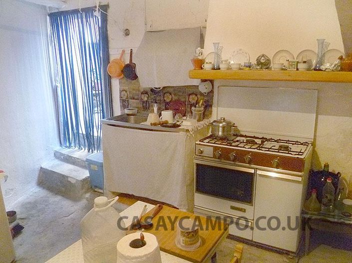 Image No.8-1 Bed Village House for sale