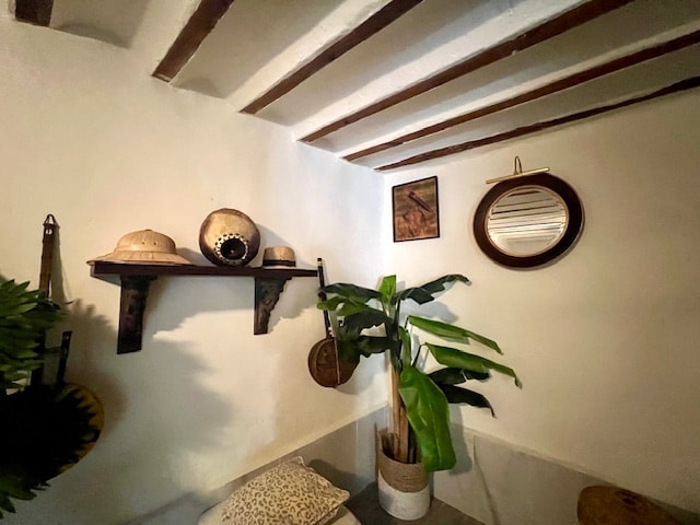 Image No.21-2 Bed Country House for sale