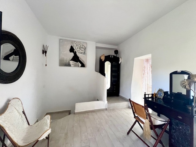 Image No.26-2 Bed Country House for sale