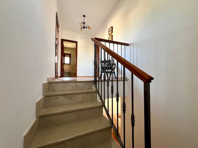 Image No.27-3 Bed Villa for sale