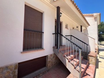 Casa y Campo - the property finders most sold property