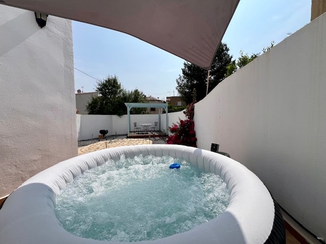 Image No.10-3 Bed House for sale