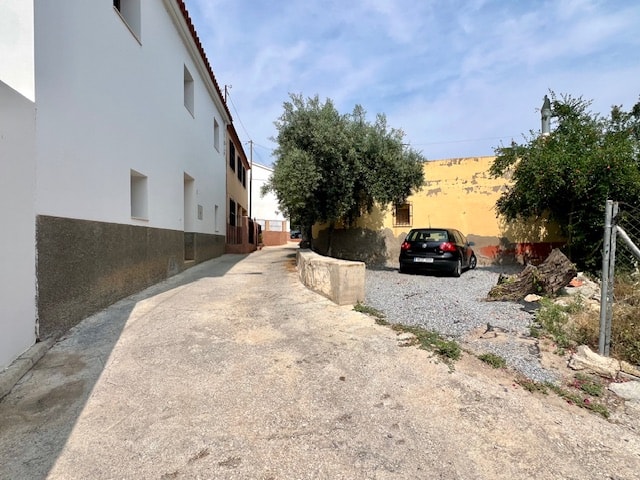 Image No.3-3 Bed House for sale