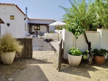 Casa y Campo - the property finders most sold property
