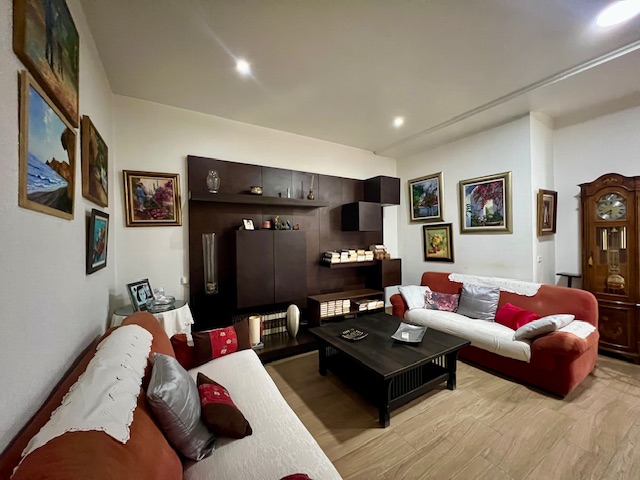 Image No.7-2 Bed Village House for sale