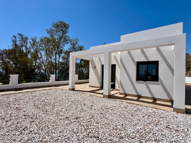 Image No.4-2 Bed Villa for sale