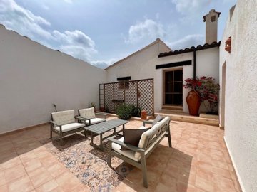 Casa y Campo - the property finders most sold property