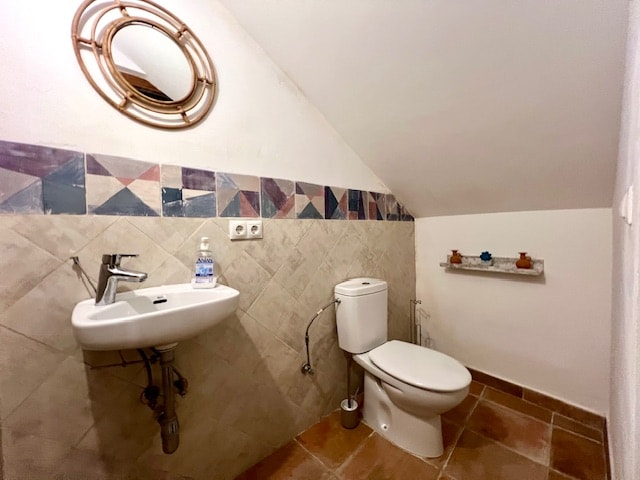 Image No.11-8 Bed Townhouse for sale